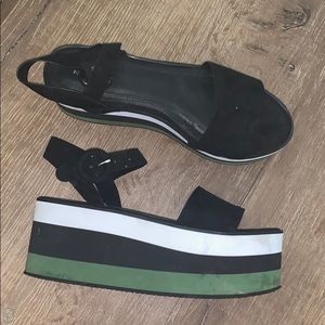 ASOS Pull & Bear green and black flatform sandal